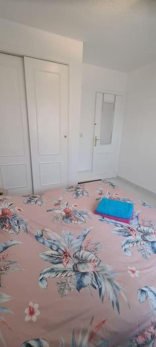 Bungalow Avec Piscine 또레비에하 외부 사진