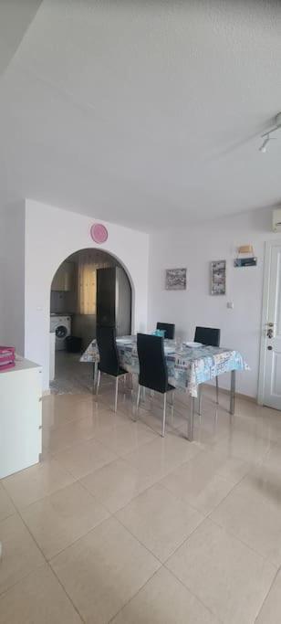 Bungalow Avec Piscine 또레비에하 외부 사진